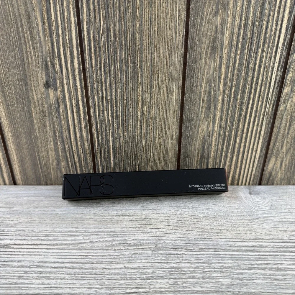 NARS MIZUBAKE KABUKI BRUSH (Contour/Sculpting Brush)  Brand new in Box